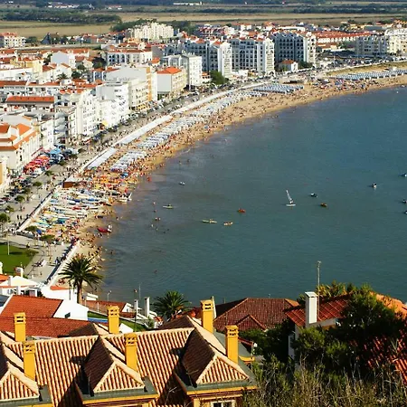 Sao Martinho Do Porto Beach Apartment Apartament
