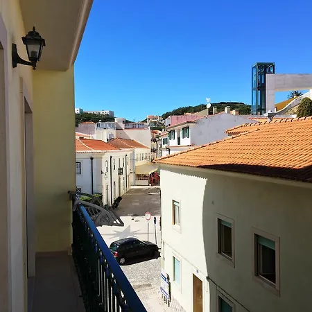 Sao Martinho Do Porto Beach Apartment 아파트 *